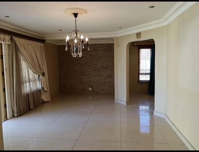 3 BEDROOM HOUSE FOR SALE IN WOODHAVEN